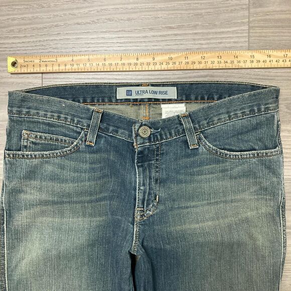 Vintage Y2K Gap Ultra Low Rise Bootcut Flare Distressed Jeans Size 8 Long - Picture 2 of 7